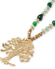 Collana lunga con microcristalli verdi, con pendente ad albero della vita - Mya Accessories