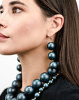 Orecchini balls in acrilico di colore blu - Mya Accessories