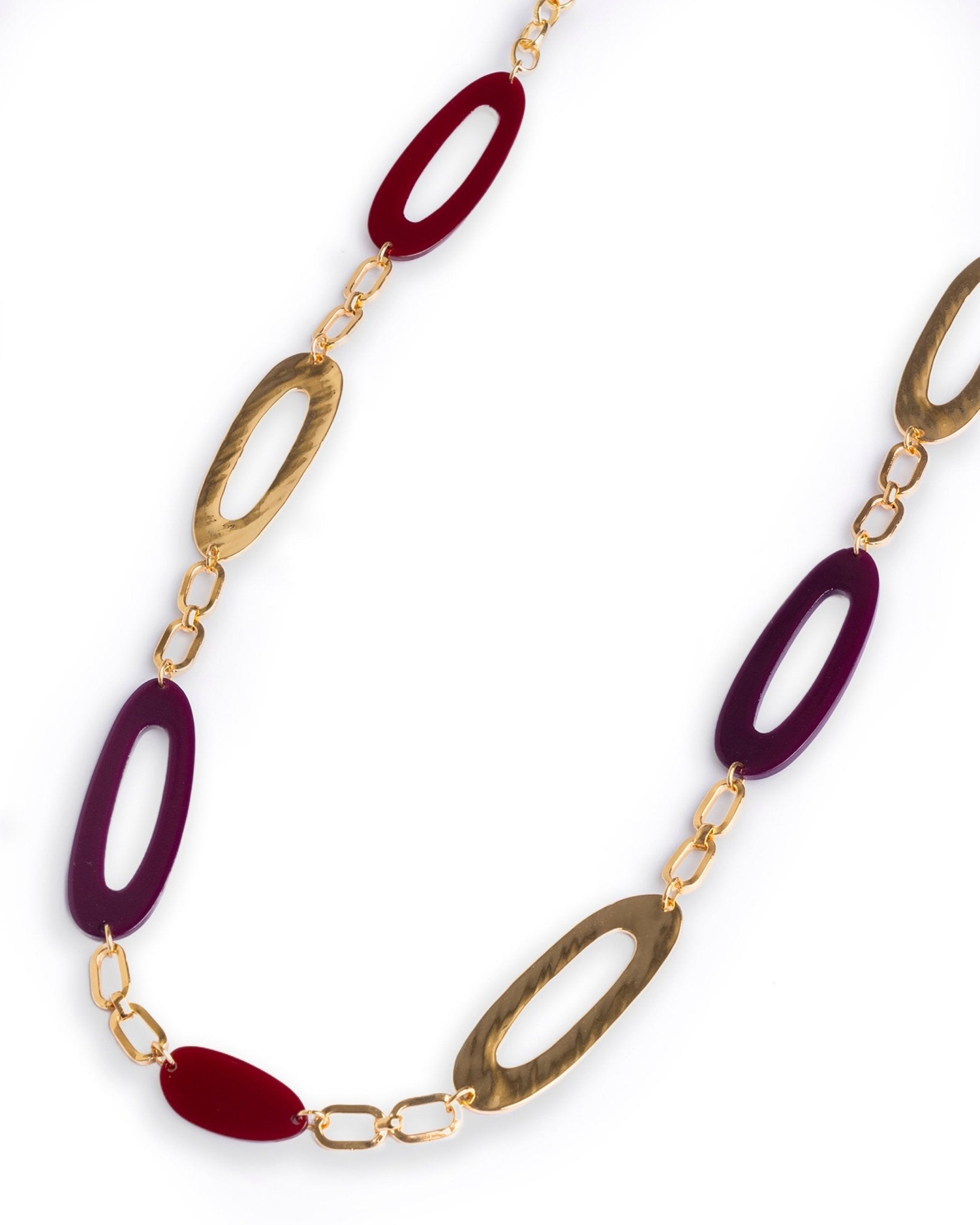 Collana lunga a catena con inserti ovali traforati in acrilico viola e rosso - Mya Accessories