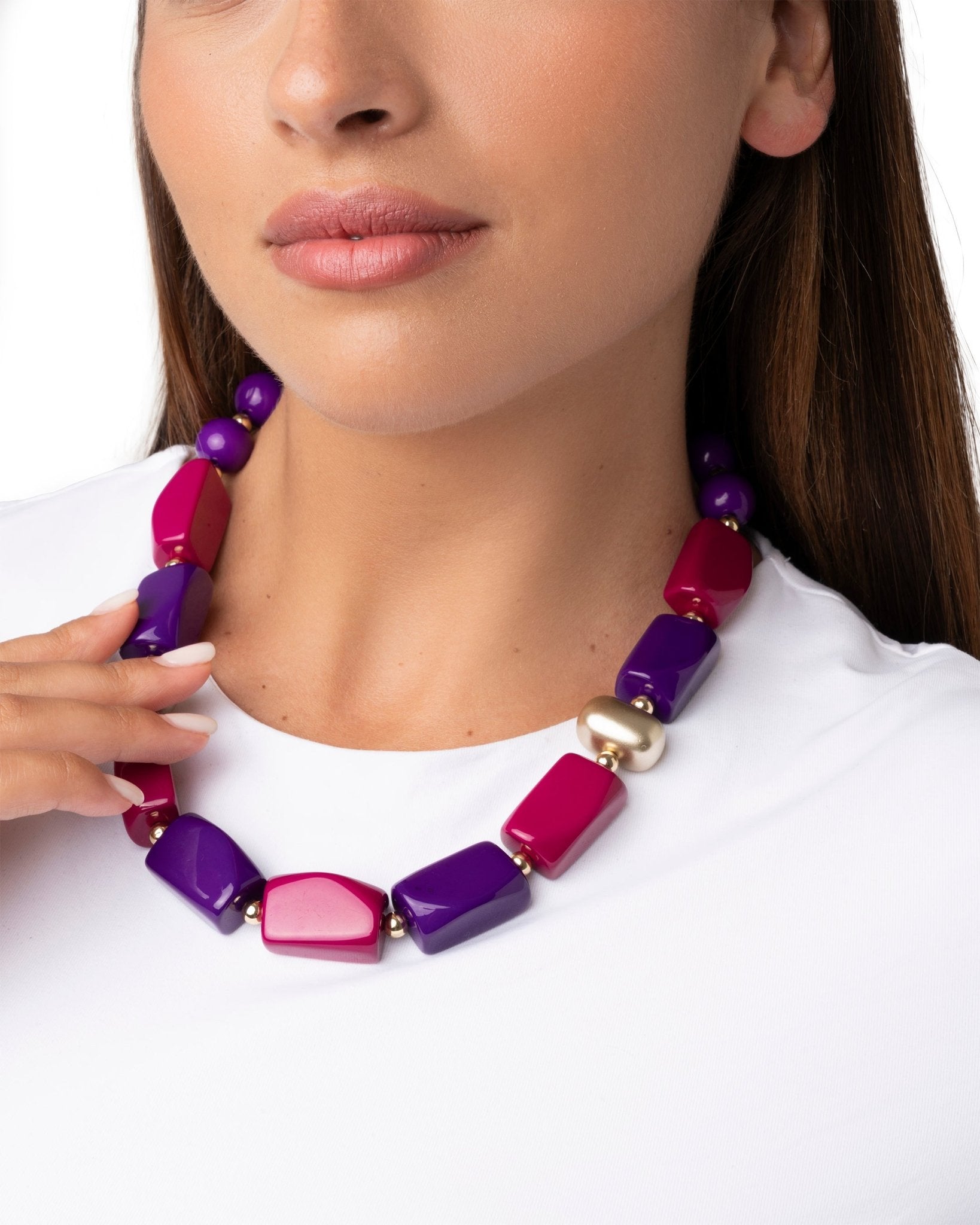 Collana girocollo in resina ed acrilico fucsia e viola - Mya Accessories