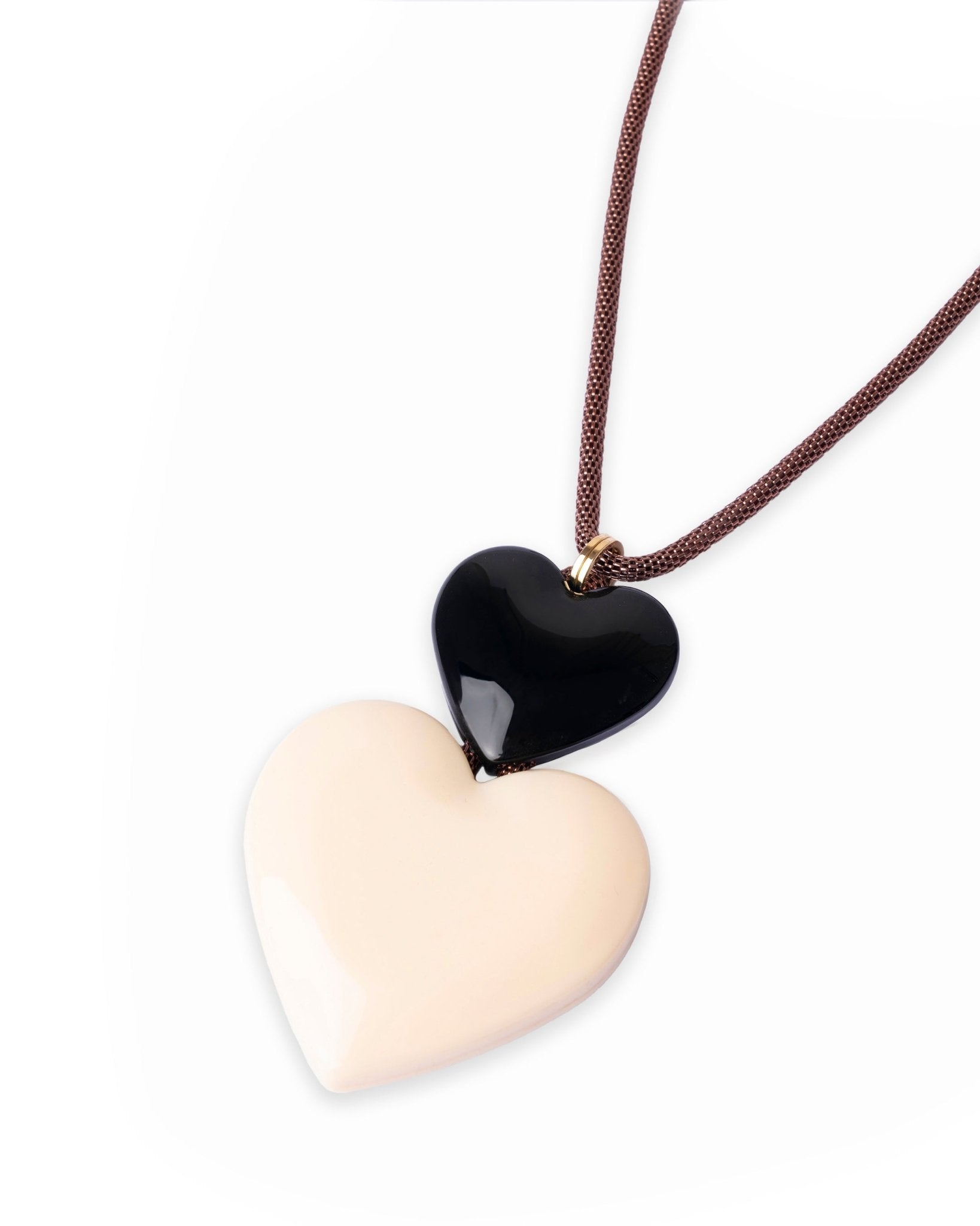 Collana con laccio bronzato con pendente a doppio cuore bianco e nero - Mya Accessories