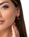 Orecchini con sfera in acrilico ruggine - Mya Accessories