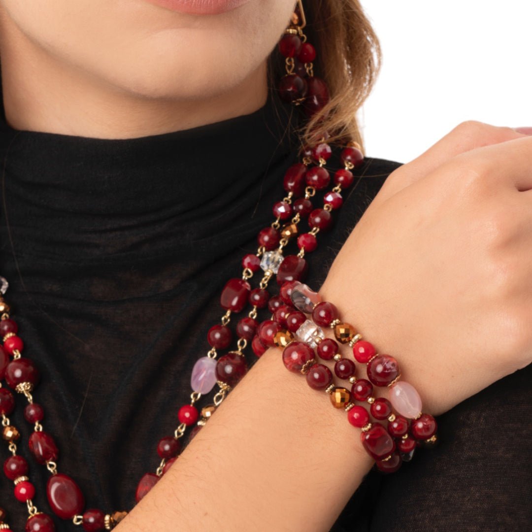 Bracciale elastico a tre linee con pietre in acrilico e vetro rosse - Mya Accessories