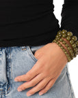 Bracciale elastico multilinee con pietre in resina verde - Mya Accessories