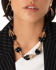 Collana girocollo strutturato in metallo con pietre in vetro nere - Mya Accessories