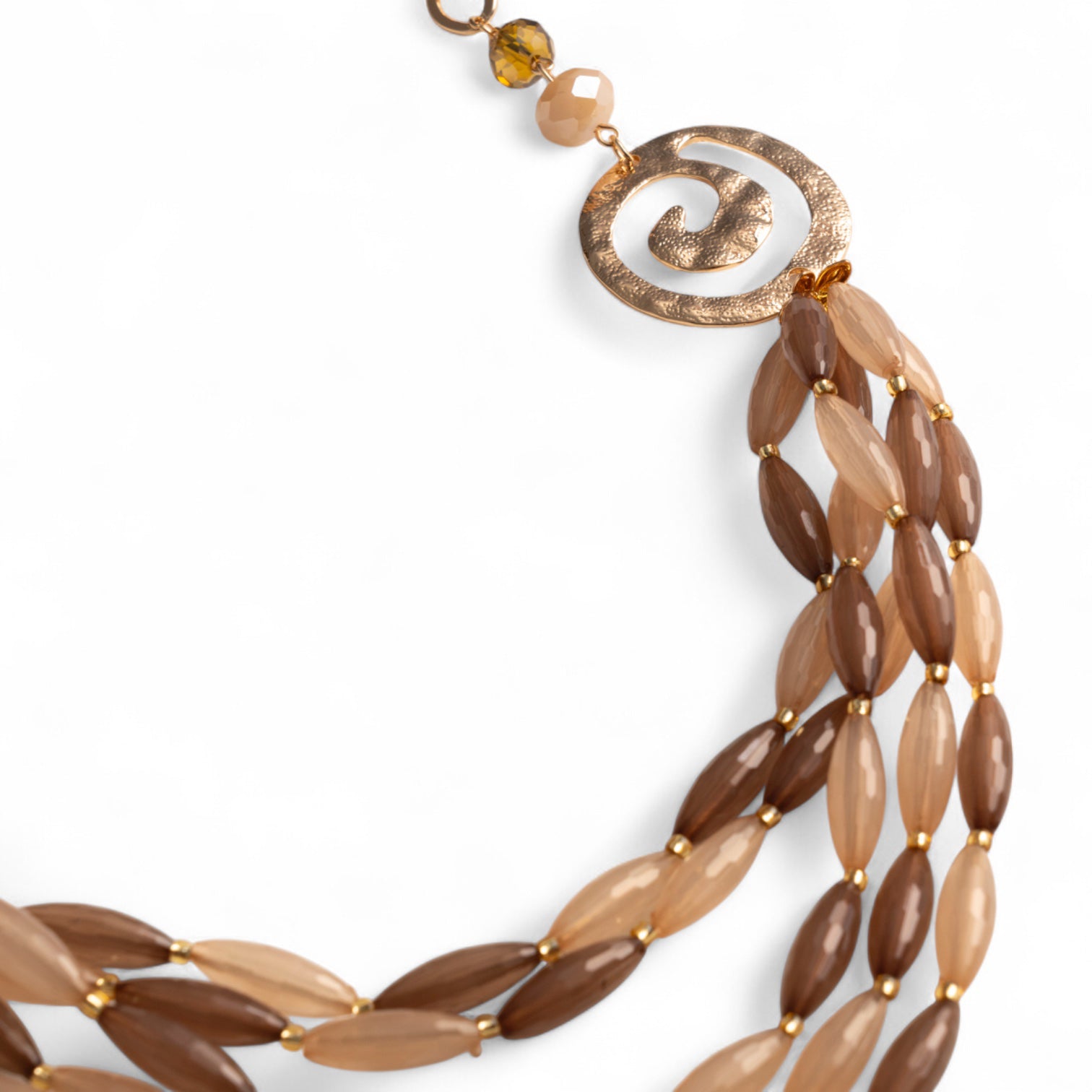 Collana a catena multilinee in acrilico tono beige, con inserti di spirale in metallo - Mya Accessories