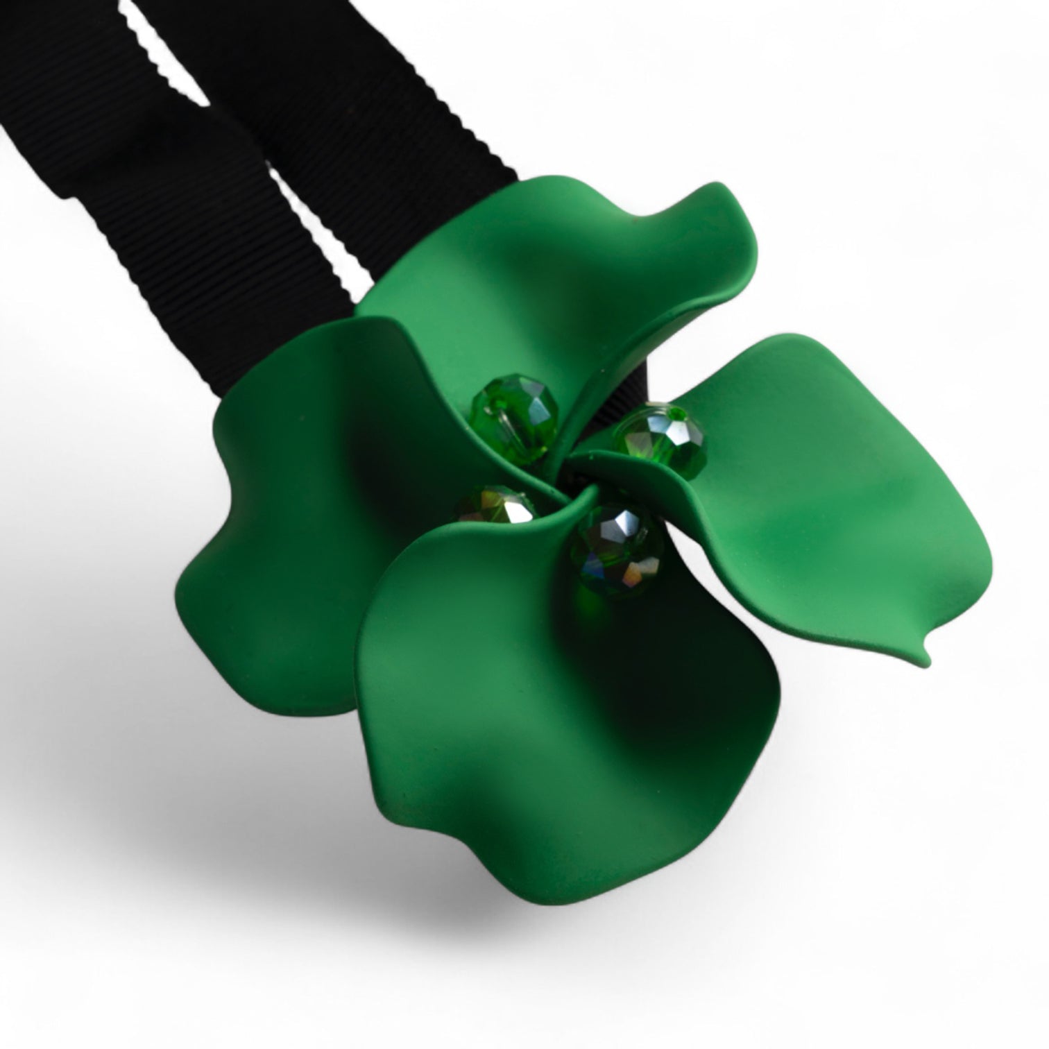 Chocker in tessuto nero con fiore verde - Mya Accessories