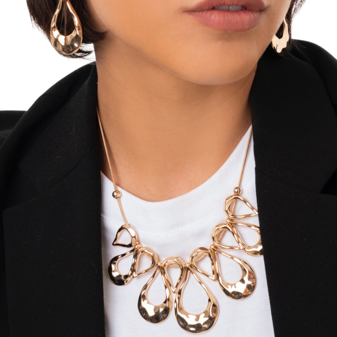 Collana con catena sottile pendente in metallo martellato - Mya Accessories