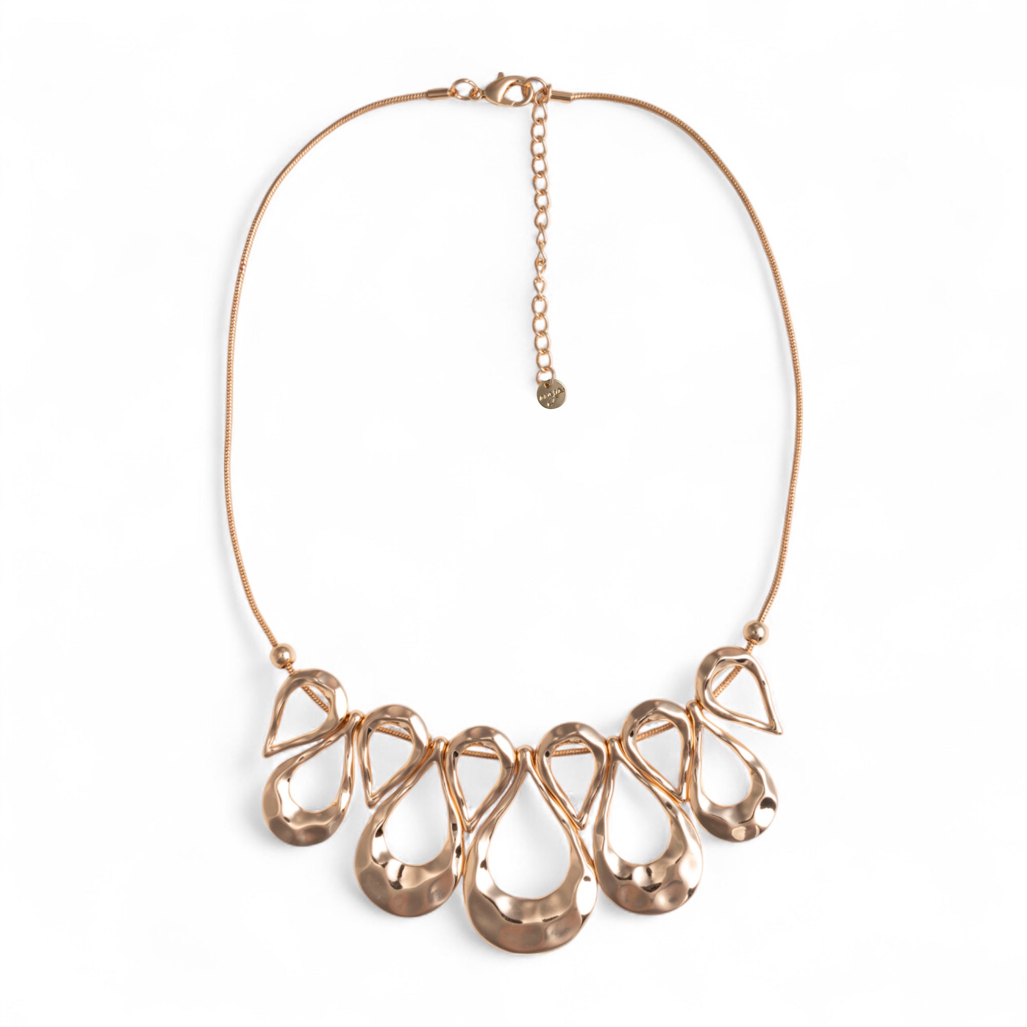 Collana con catena sottile pendente in metallo martellato - Mya Accessories