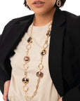Collana lunga a catena con inserti circolari in acrilico leopardato tono beige - Mya Accessories