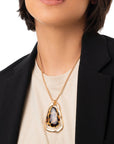 Collana con catena sottile e pendente in metallo ed acrilico animalier tono marrone - Mya Accessories