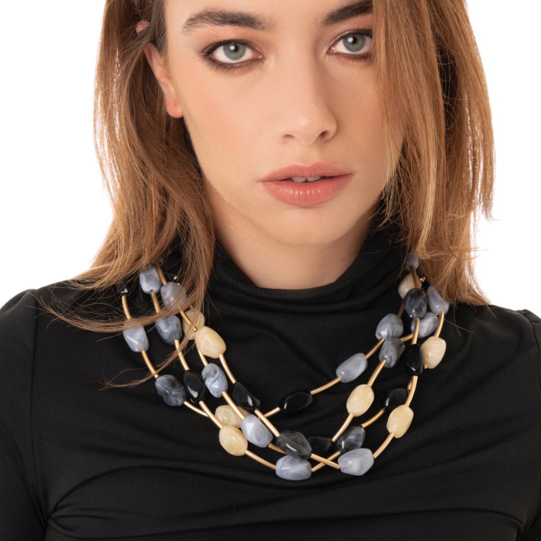 Collana girocollo multifilo con pietre in acrilico multi nero - Mya Accessories