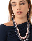 Collana girocollo a tre fili di sfere in acrilico tono blu - Mya Accessories