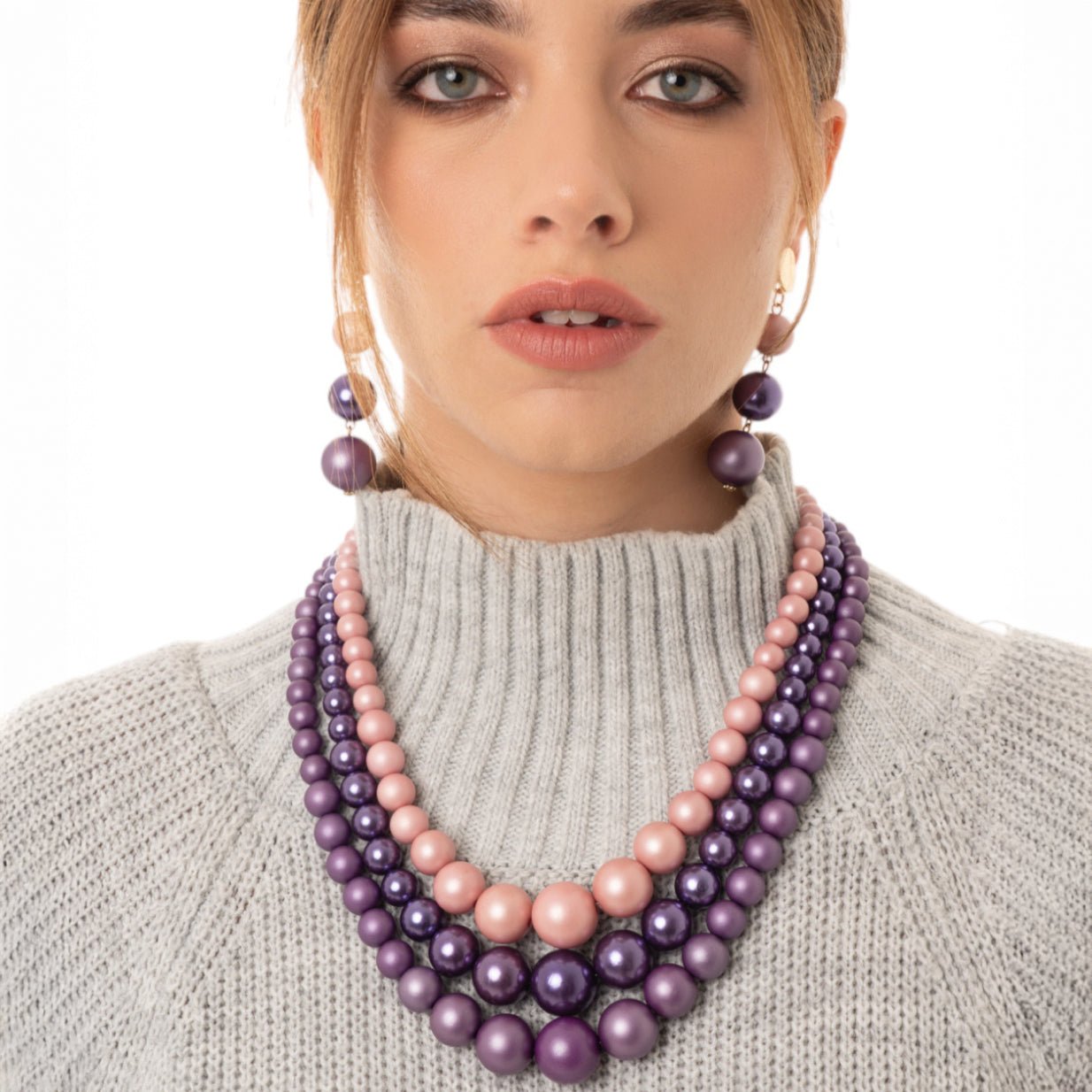 Collana girocollo a tre fili di sfere in acrilico tono viola - Mya Accessories