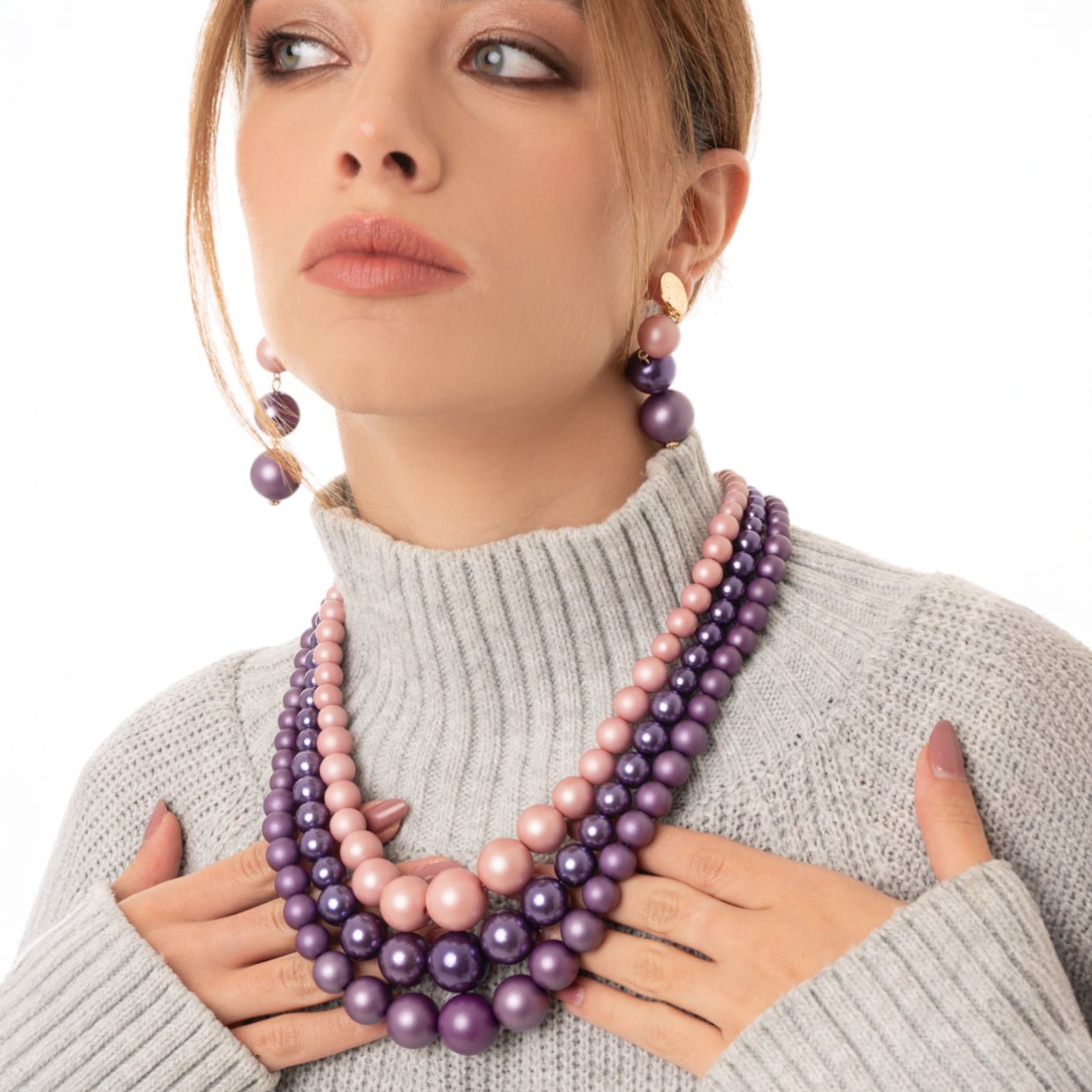Collana girocollo a tre fili di sfere in acrilico tono viola - Mya Accessories