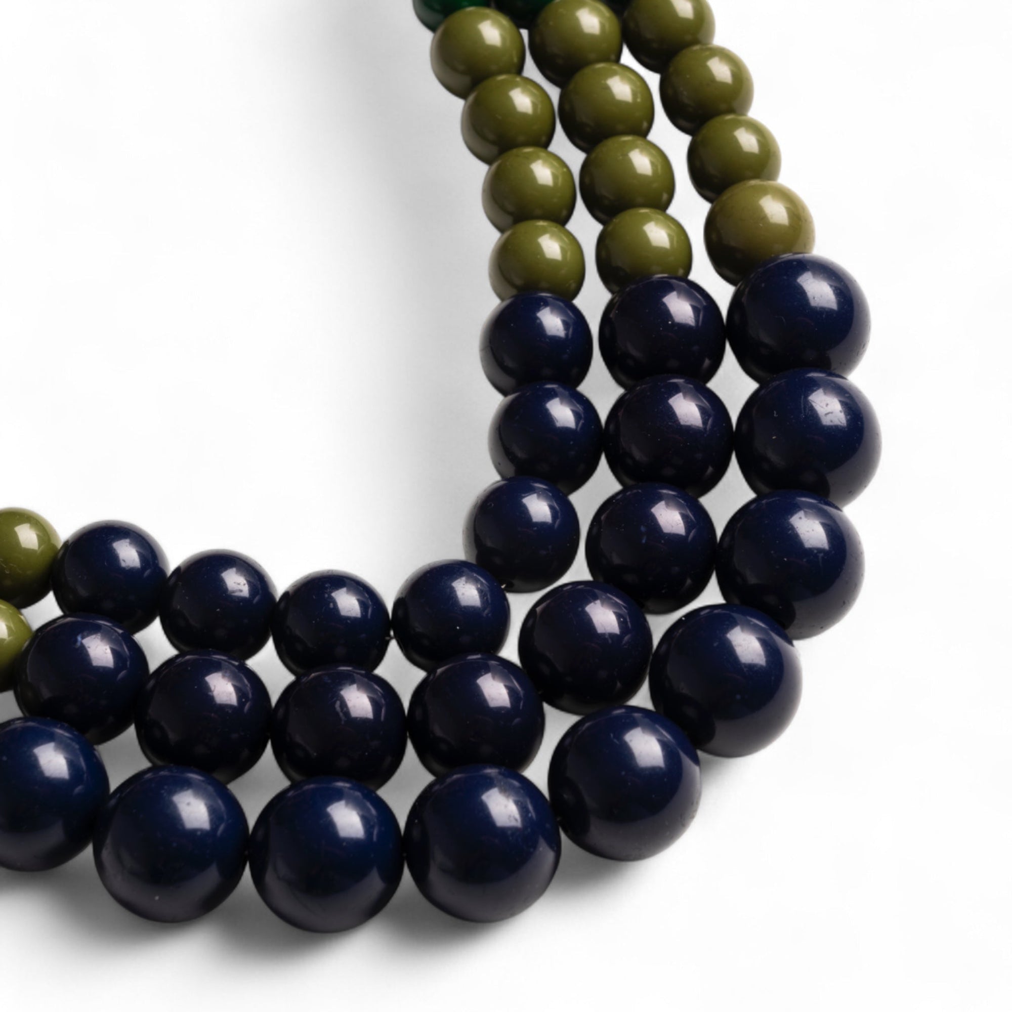 Collana a tre fili con sfere in acrilico blu, verde e senape - Mya Accessories