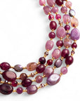 Collana girocollo a quattro linee con pietre in acrilico e vetro viola - Mya Accessories