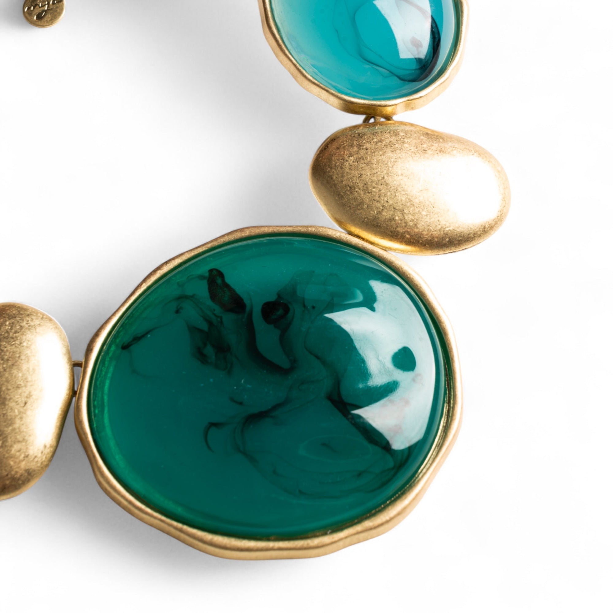 Collana girocollo a catena con medaglioni in resina turchesi - Mya Accessories