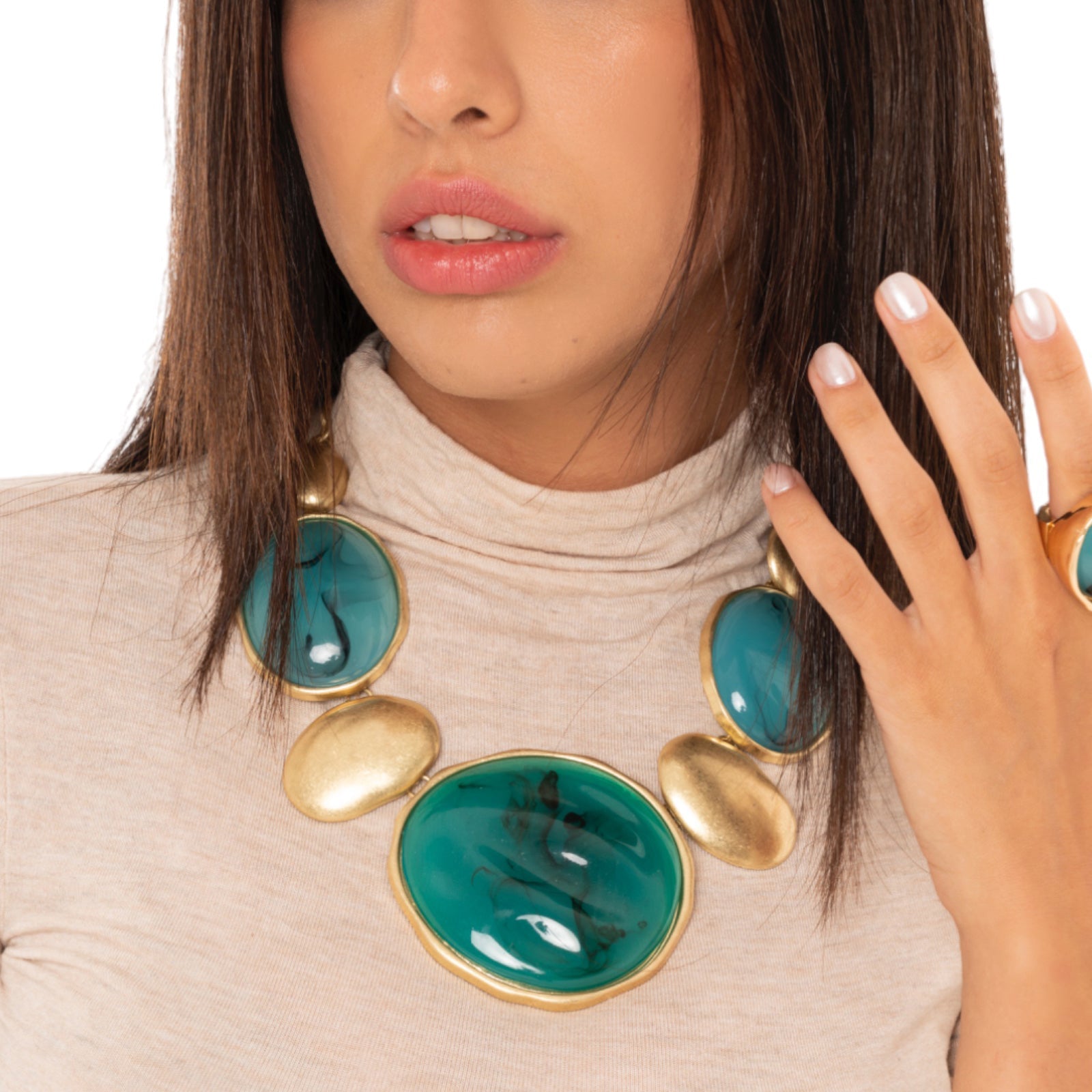 Collana girocollo a catena con medaglioni in resina turchesi - Mya Accessories