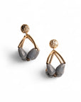 Orecchini pendenti in metallo con pietre a goccia in vetro grigio - Mya Accessories
