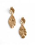 Orecchini pendenti con doppia foglia in metallo - Mya Accessories