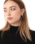 Orecchini pendenti con pietra a goccia in acrilico viola - Mya Accessories