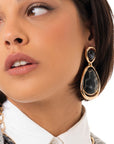 Orecchini pendenti in metallo con doppia pietra in acrilico animalier nera - Mya Accessories