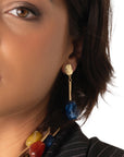 Orecchini pendenti in metallo con pietra in acrilico blu - Mya Accessories