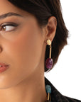 Orecchini pendenti in metallo con pietra in acrilico viola - Mya Accessories
