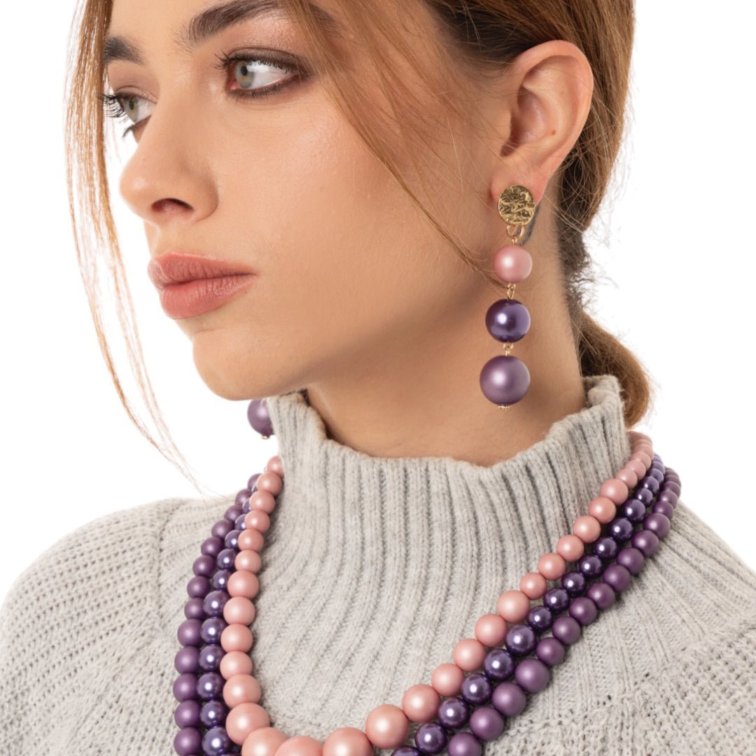Orecchini pendenti a tre sfere in acrilico tono viola - Mya Accessories