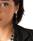 Orecchini pendenti con tre pietre semidure in vetro tono nero - Mya Accessories