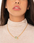 Collana girocollo a due fili con catena sottile e pendente a mongolfiera smaltata verde acqua ed oro - Mya Accessories
