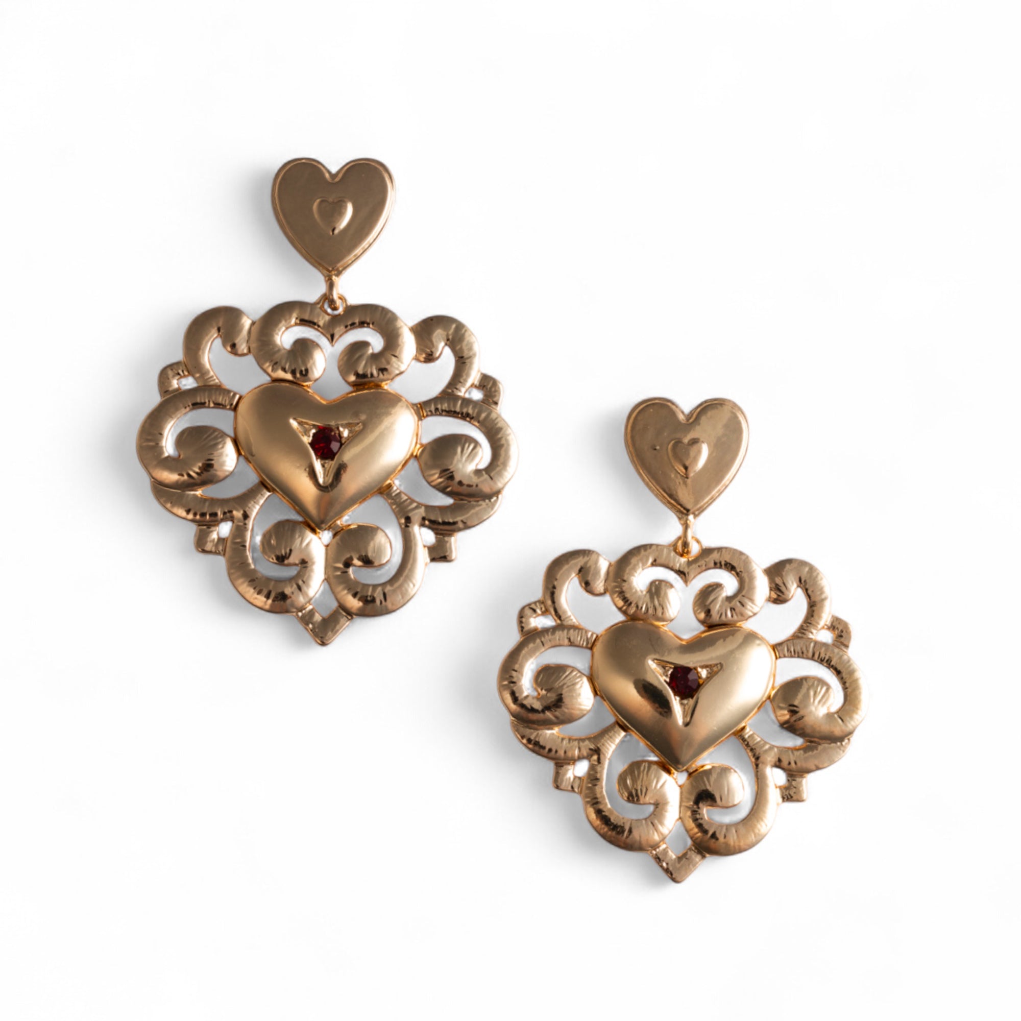 Orecchini pendenti in metallo a forma di cuore - Mya Accessories