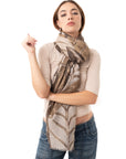 Sciarpa in cotone con stampa a foglie tono beige e fango - Mya Accessories