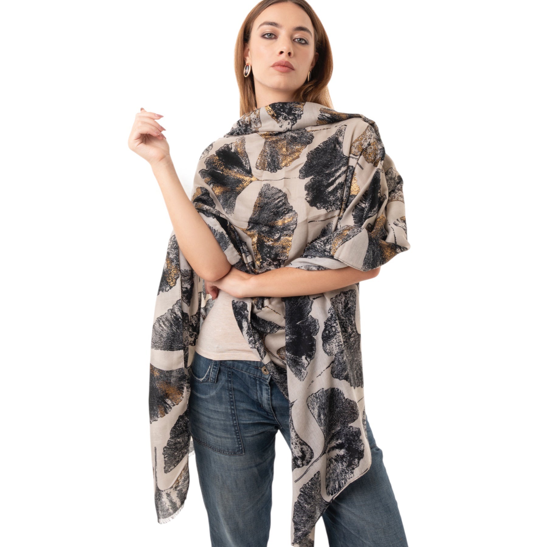 Sciarpa in cotone beige con stampa a fiore nera ed oro - Mya Accessories