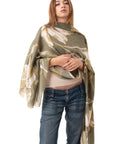Sciarpa in cotone verde con stampa a fiori verde e beige - Mya Accessories