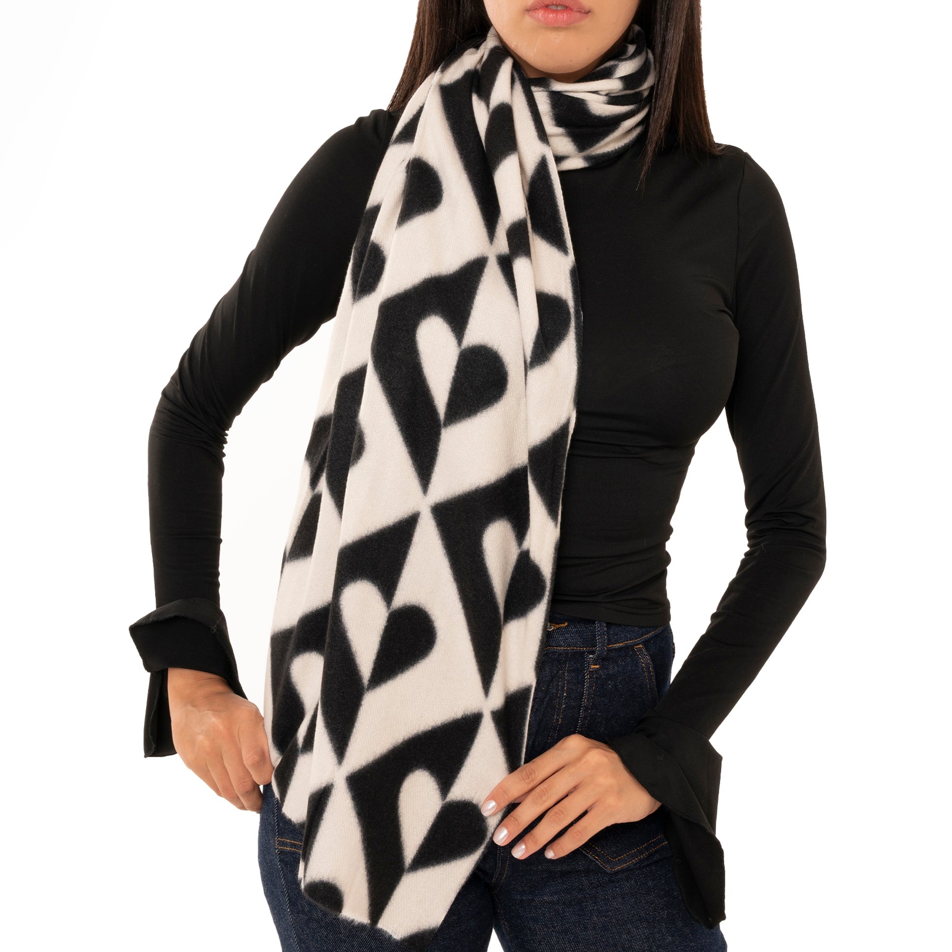 Sciarpa in lana con stampa a cuori bicolore bianca e nera - Mya Accessories