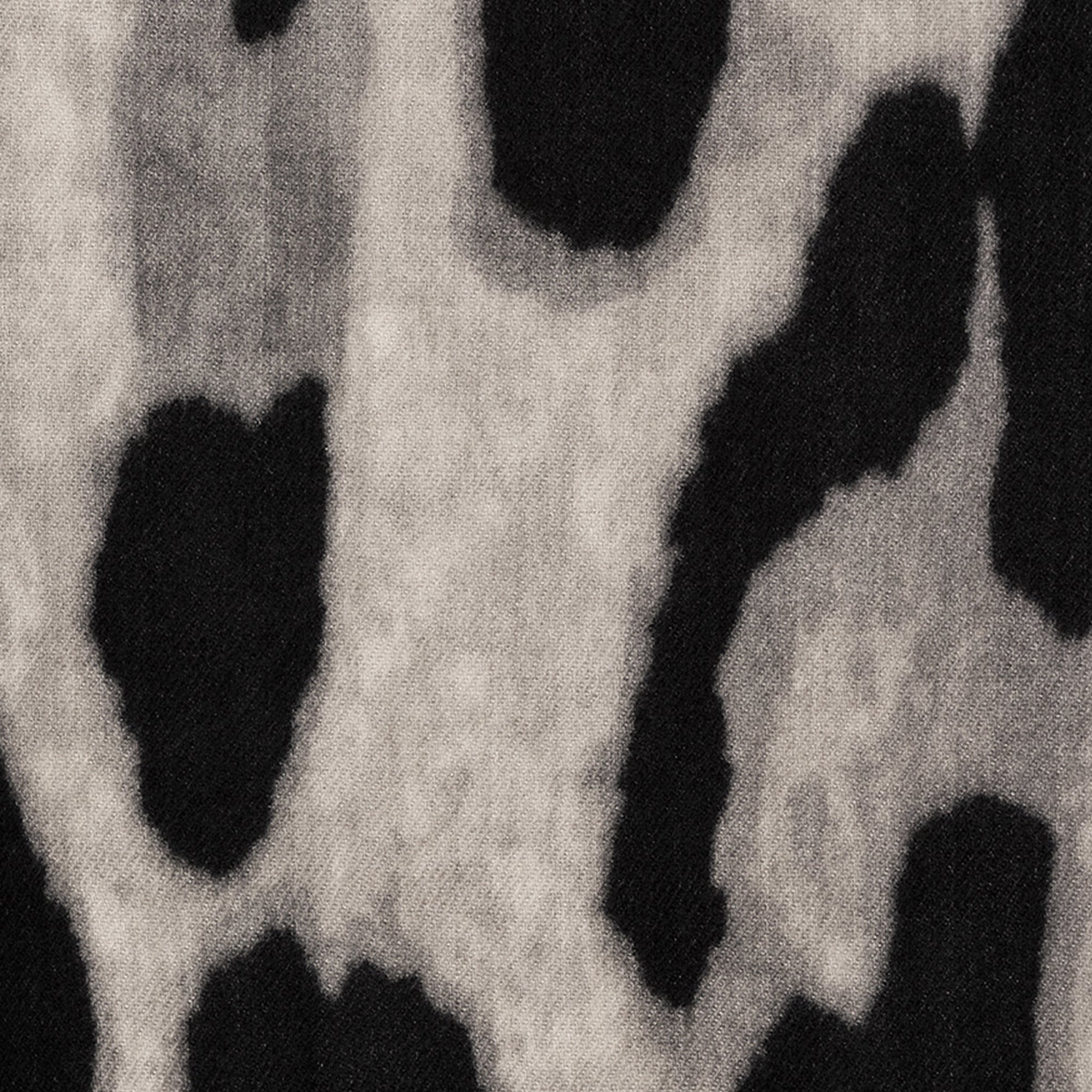 Sciarpa in lana con stampa maculata tono bianco e nero - Mya Accessories