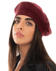 Cappello a basco in lana a tinta unita bordeaux con pietre crystal - Mya Accessories