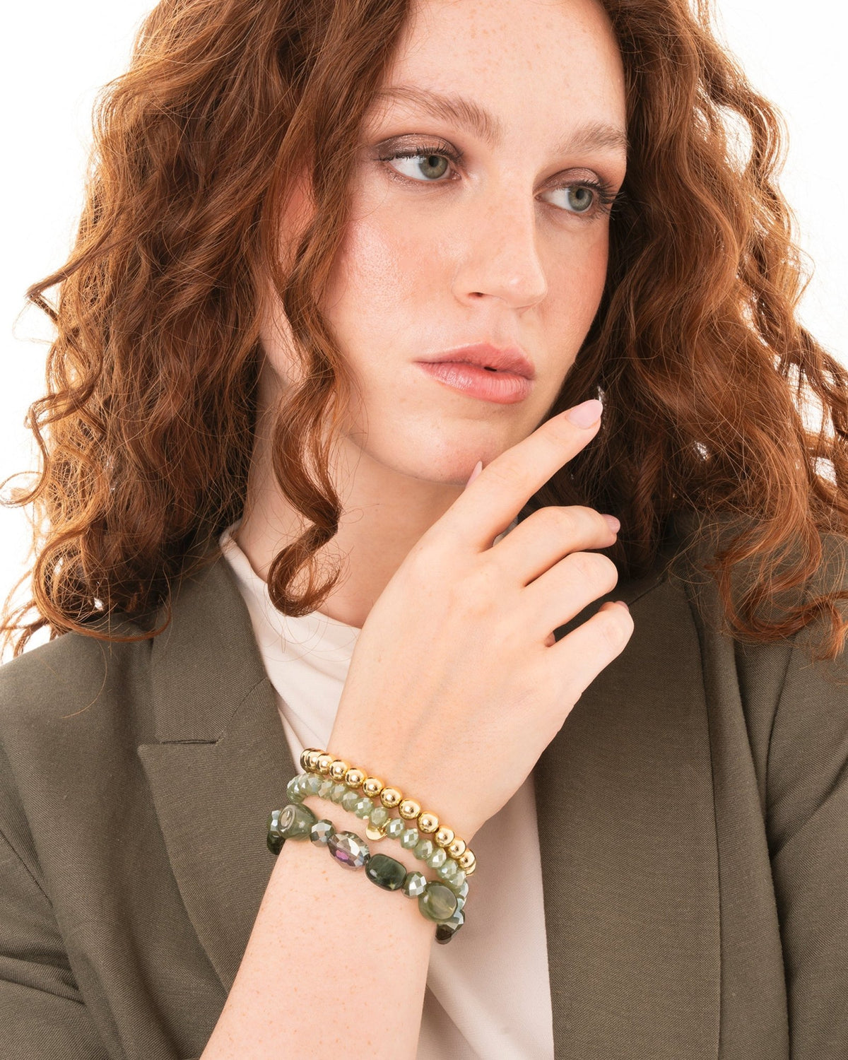 Bracciale elastico multi filo con pietre in acrilico e vetro tono verde - Mya Accessories