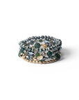 Bracciale elastico multi filo con pietre in vetro tono verde scuro - Mya Accessories