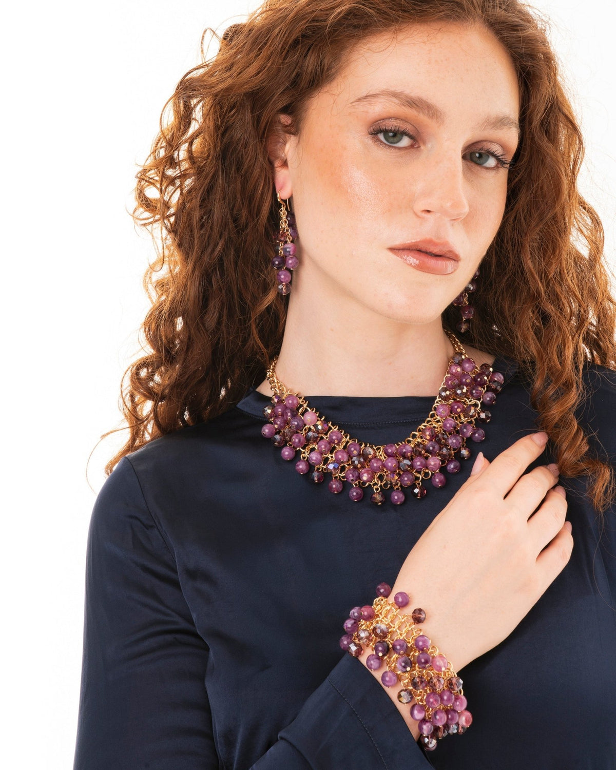 Bracciale a catena con pietre in vetro ed acrilico tono viola - Mya Accessories