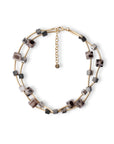 Collana girocollo a due fili con pietre a cubo in resina animalier tono grigio - Mya Accessories