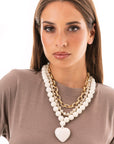 Collana a due fili con pietre in acrilico e vetro, pendente a cuore bianco - Mya Accessories