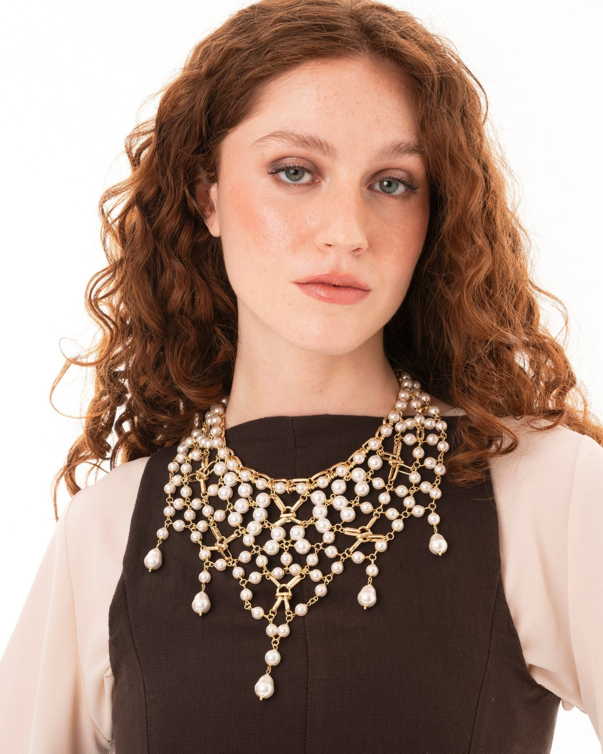 Collana girocollo design a rete in metallo con cascata di perle in vetro - Mya Accessories