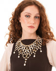Collana girocollo design a rete in metallo con cascata di perle in vetro - Mya Accessories