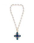 Collana girocollo con sfere in vetro e pendente a croce tono blu - Mya Accessories