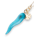 Collana lunga con catena sottile e pendente corno schiacciato in acrilico turchese - Mya Accessories