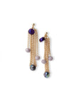 Orecchini pendenti con fili di catene e pietre in vetro viola - Mya Accessories