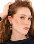 Orecchini pendenti con pietre in acrilico nere - Mya Accessories